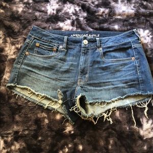 ⭐️NWOT AEO High rise stretch shortie⭐️